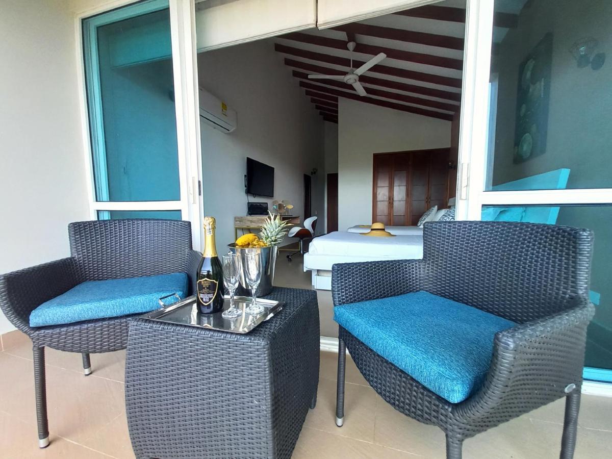 Beach Villa Sol & Mar Cartagena, Beachfront & Private Pool Екстериор снимка